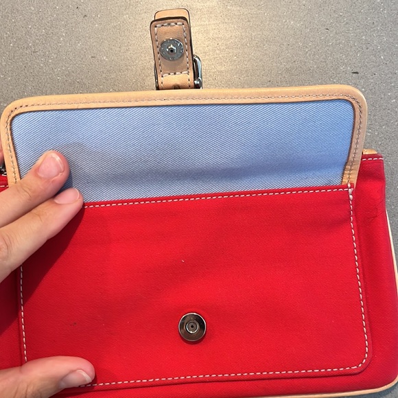 Coach wristlet - Picture 3 of 7